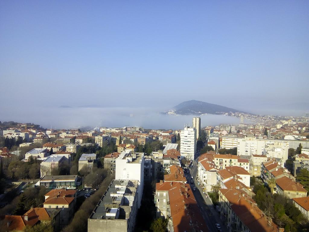 Apartment Penthouse Ema 斯普利特 外观 照片